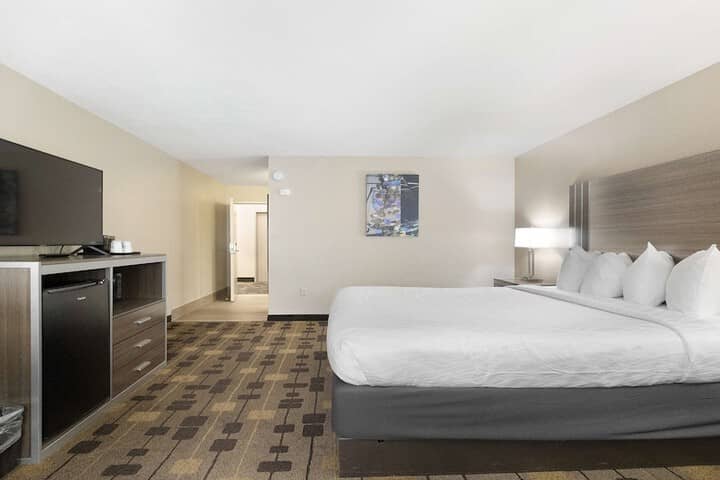 Room 10 of 57