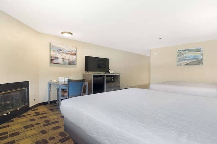 Room 35 of 57