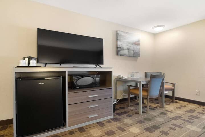 Room 34 of 57
