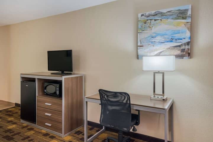 Room 6 of 57